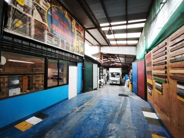 Local comercial en arriendo  en LO PRADO