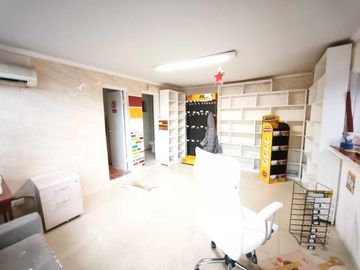 Local comercial en arriendo  en LO PRADO