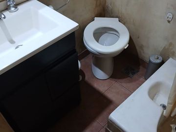 VENTA MICROCENTRO MONOAMBIENTE FRENTE PISO ALTO