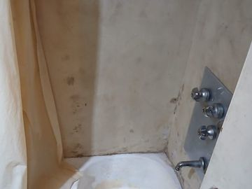 VENTA MICROCENTRO MONOAMBIENTE FRENTE PISO ALTO