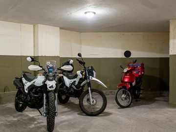 Venta Pack Cocheras Fija Cubiertas 10 m² - Abasto