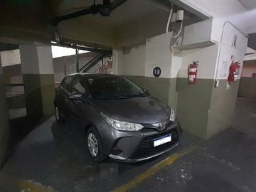 Cochera BoxFija Cubierta en Venta - 13 m² - Abasto
