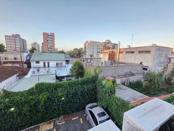 DPTO VENTA 2 AMB  TERRAZA  U$S40.000 y cuotas
