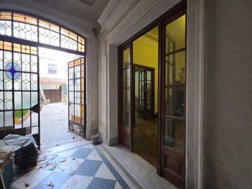 VENTA CASA MULTIFAMILIAR EN FLORES