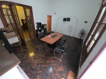 VENTA CASA MULTIFAMILIAR EN FLORES