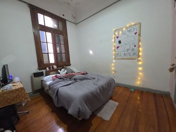 VENTA CASA MULTIFAMILIAR EN FLORES
