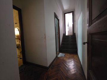 VENTA CASA MULTIFAMILIAR EN FLORES