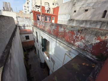 VENTA CASA MULTIFAMILIAR EN FLORES