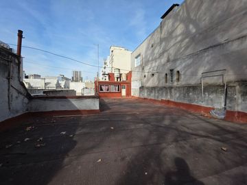 VENTA CASA MULTIFAMILIAR EN FLORES