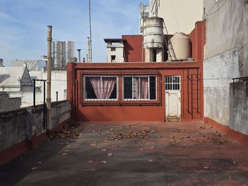VENTA CASA MULTIFAMILIAR EN FLORES