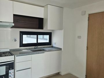 VENTA MONOAMBIENTE BALCON TERRAZA LUZ SUM LAUNDRY