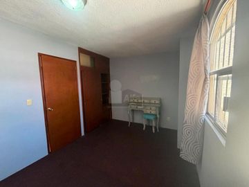 Casa en Renta en Sauces I, Toluca.