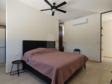 Casa en Renta en privada, Cholul, Mérida, Yucatán.