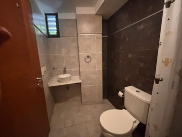 VENTA MONOAMBIENTE CABALLITO BALCON APTO PROF