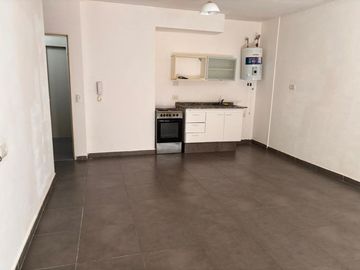 VENTA MONOAMBIENTE CABALLITO BALCON APTO PROF