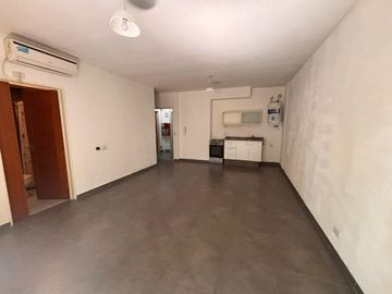 VENTA MONOAMBIENTE CABALLITO BALCON APTO PROF