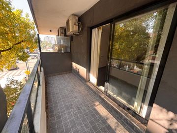 VENTA MONOAMBIENTE CABALLITO BALCON APTO PROF