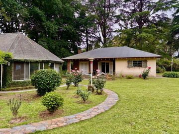 CASA QUINTA EN LOMA VERDE AMPLIO TERRENO