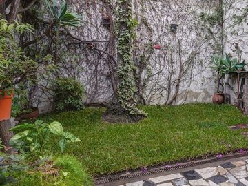 Venta PH 4 ambientes con jardín - Parque Chacabuco