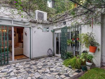 Venta PH 4 ambientes con jardín - Parque Chacabuco