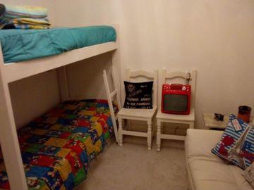 VENTA CASA AVELLANEDA 6 AMBIENTES PARQUE PILETA