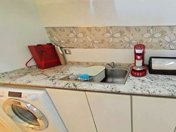 VENTA CASA AVELLANEDA 6 AMBIENTES PARQUE PILETA