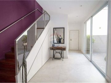 VENTA CASA AVELLANEDA 6 AMBIENTES PARQUE PILETA