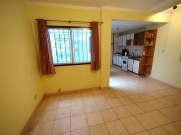 MODERNO PH 2 AMB EN VENTA EN FLORES CON PATIO