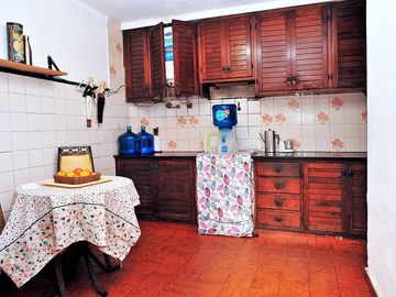 CASA 4 amb en VENTA en FLORES y terraza + ESTUDIO