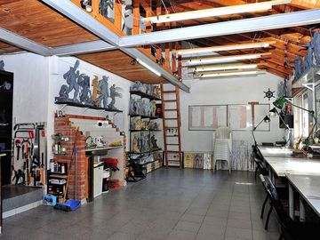 CASA 4 amb en VENTA en FLORES y terraza + ESTUDIO