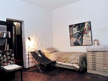CASA 4 amb en VENTA en FLORES y terraza + ESTUDIO