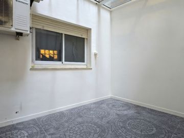 Venta DPTO 2 AMB c/escritorio y baulera Caballito