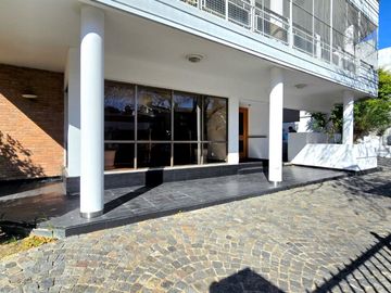 Venta Piso 3 Amb Devoto Balcón Cochera Dependencia