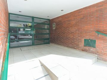 VENTA DEPTO 3 AMB BELGRANO COCHERA TERRAZA- BALCÓN