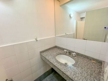 Venta oficina, edificio estilo Francés MICROCENTRO