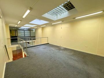 Venta oficina, edificio estilo Francés MICROCENTRO