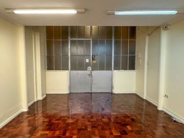 Venta oficina, edificio estilo Francés MICROCENTRO