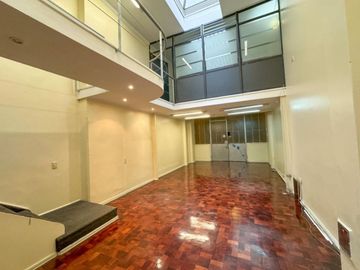 Venta oficina, edificio estilo Francés MICROCENTRO