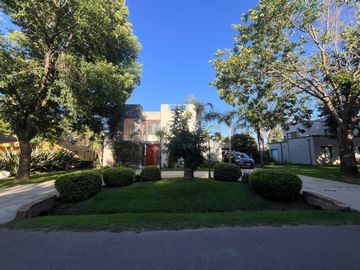 VENTA CASA 5 AMB CLUB DE CAMPO EL NACIONAL