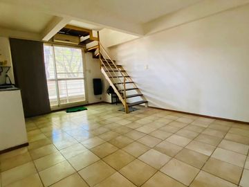 Venta departamento 1 Dormitorio con balcón UNR