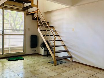 Venta departamento 1 Dormitorio con balcón UNR