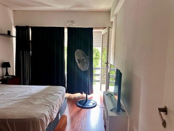 Adrogué Centro: 3 ambs. 72m², 3 balcones, cochera