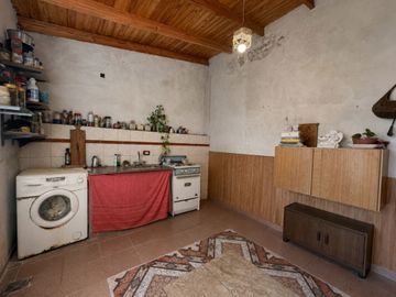 CHALET 4 AMB C/JARDÍN, PARRILLA, GARAJE Y LAVADERO