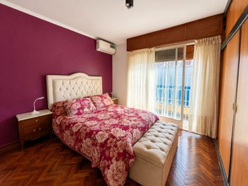 CHALET 4 AMB C/JARDÍN, PARRILLA, GARAJE Y LAVADERO