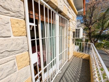 CHALET 4 AMB C/JARDÍN, PARRILLA, GARAJE Y LAVADERO