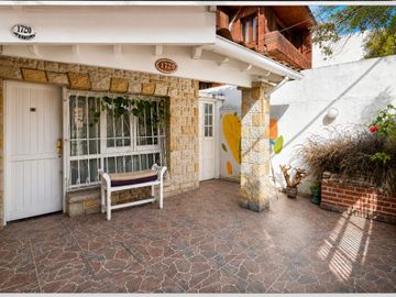 CHALET 4 AMB C/JARDÍN, PARRILLA, GARAJE Y LAVADERO
