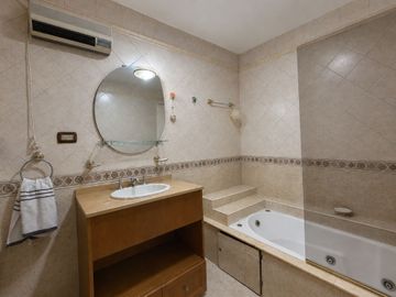 CHALET 4 AMB C/JARDÍN, PARRILLA, GARAJE Y LAVADERO