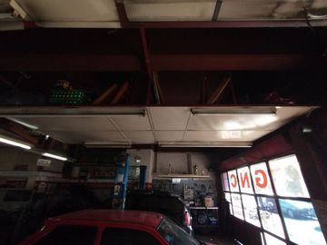 VENTA LOCAL COMERCIAL EN PH  / UBIC. AVELLANEDA