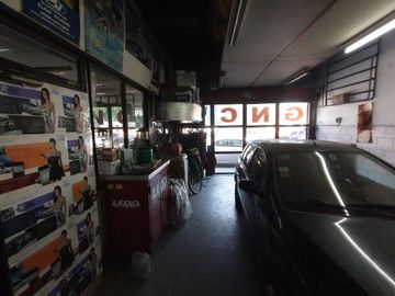 VENTA LOCAL COMERCIAL EN PH  / UBIC. AVELLANEDA