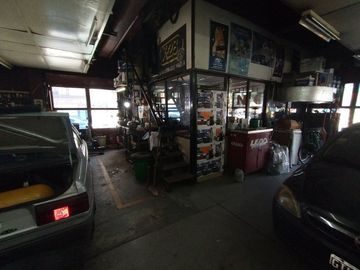 VENTA LOCAL COMERCIAL EN PH  / UBIC. AVELLANEDA